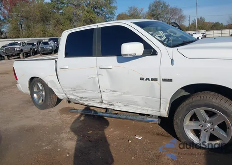 2010 Dodge Ram 1500 Slt/Sport/Trx из США, поврежденный, VIN 1D7RB1CT9AS231021